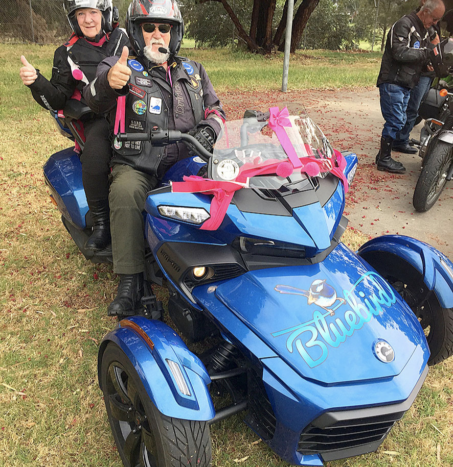 Pink Ribbon Ride supporters