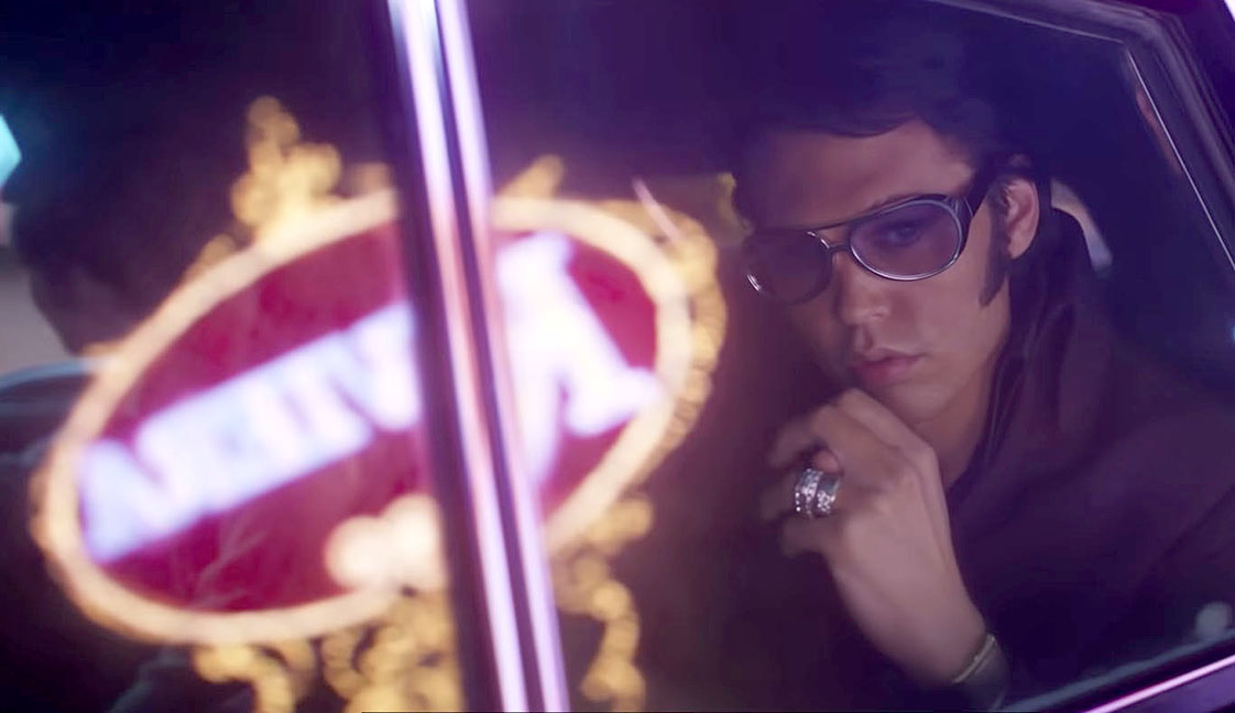 Elvis in Car